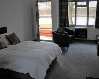 Altnacealgach Motel - Lairg - Bedroom