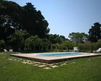 Castello Di Casamassella - Marea Stays Collection - Uggiano la Chiesa - Zwembad