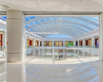Yanji Happy Palace Hotel - Yanbian - Lobby