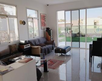Ahla Plus - Eilat - Living room