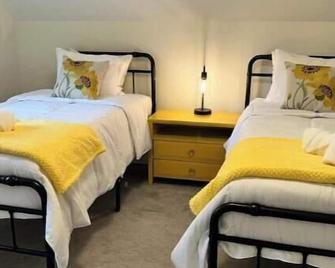 Highland Home - Cedarburg - Bedroom
