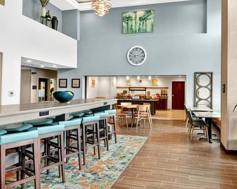 Hampton Inn & Suites Chippewa Falls - Chippewa Falls
