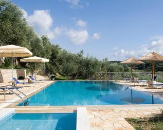 Panorama Gialovas - Gialova - Pool