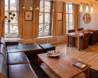 Dutch Masters Short Stay Apartments - Amsterdam - Living room