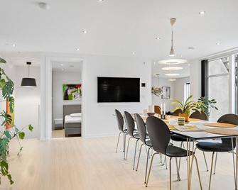 Nice Apartment In Randers C With Wifi - Randers - Dining room