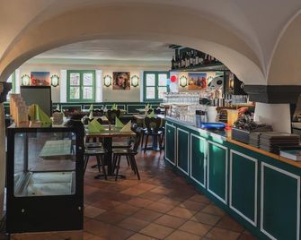 Noon Mirch Hotel Restaurant - Eching (Landshut) - Бар