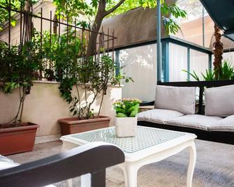 Aldrovandi Residence City Suites - Rome - Patio