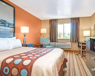 Coratel Inn & Suites Blaine - 2 Queen Bed Non-Smoking - Blaine - Slaapkamer
