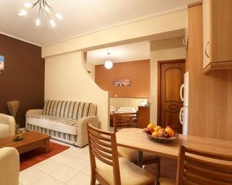 Politia Villas - Kárystos - Living room