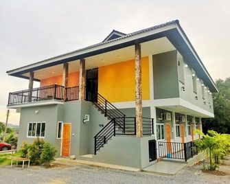 Little Hill Sattahip Resort - Sattahip - Byggnad