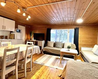 Houses by The Sea - Box - Sala de estar