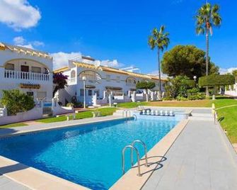 Ch La Pinada Ciudad Quesada - Benijófar - Pool