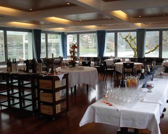 Hotel Restaurant Les Rives du Doubs - Les Brenets - Restaurant
