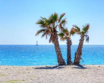 Rosa Nautica 301 - La Herradura - Strand