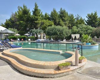 Halkidiki Greek Pride Aithrion Hotel - Kriopigi - Pool