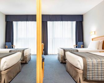 Exe Area Central - סנטיאגו דה קומפוסטלה - חדר שינה