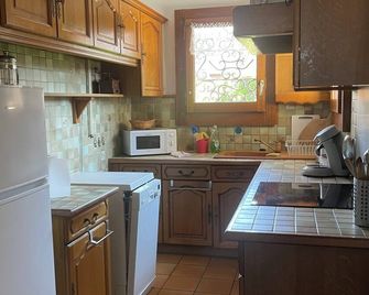 holiday home close to all amenities - Annemasse - Bucătărie