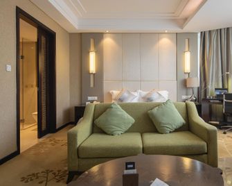 Ondine Oriental International Hotel - Zhenjiang - Bedroom