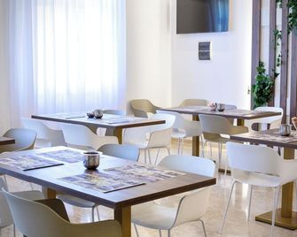 Hotel Vallisdea - Sala Consilina - Restaurant