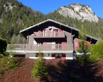 Chalet Le Jet d'Eau 19 by Interhome - Châtel - Bâtiment