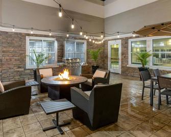 Residence Inn by Marriott Corona Riverside - Corona - Ravintola