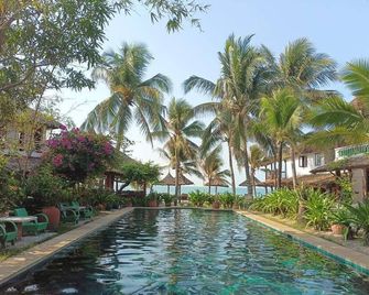 Full Moon Beach Resort - Mũi Né - Uima-allas