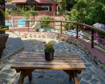 Villa Bayacanes con piscinas privadas - Jarabacoa - Balcony
