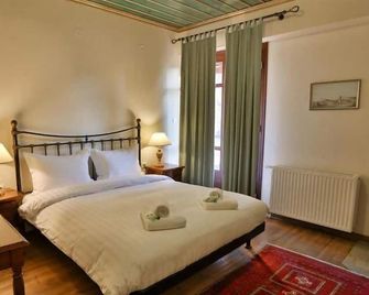 Arkefthos Mountain Hotel - Papingo - Slaapkamer