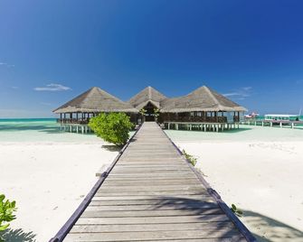 Medhufushi Island Resort - Medhufushi - Beach