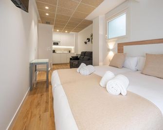 Elegant Rooms Lasarte - Lasarte-Oria - Schlafzimmer