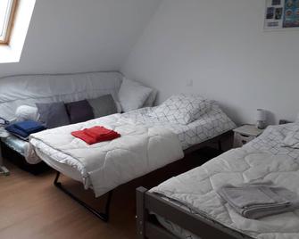 St Pol de Léon, Brittany, rooms for rent + breakfast optional - Saint-Pol-de-Léon - Habitación