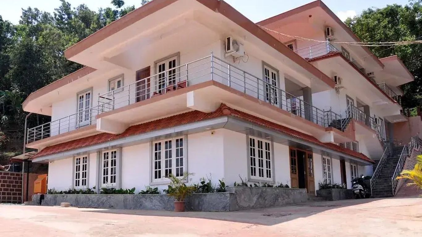 Hotel Yajna Comforts