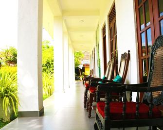 A&b Resort Negombo - Negombo - Sala de estar