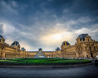 Golden Tulip Opera De Noailles - Paris