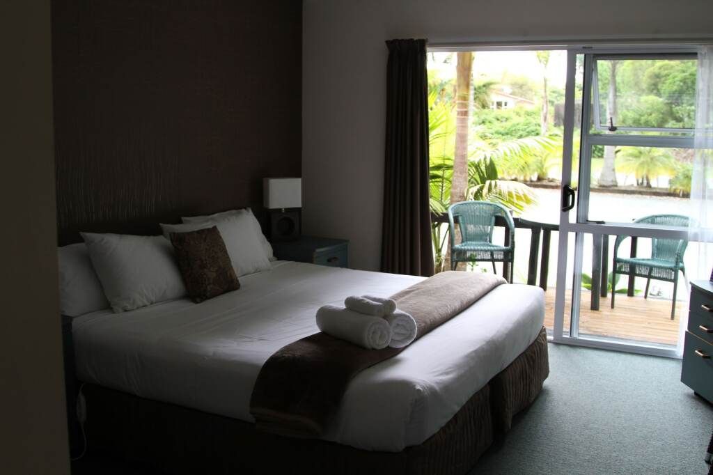 وودلاندز موتل آند كونفرنس فينيو