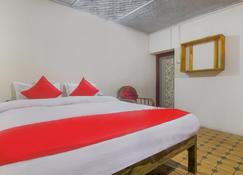 OYO Bell's Bigxa Homestay - Cherrapunji - Bedroom