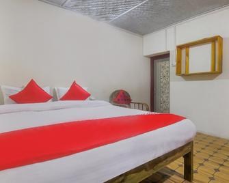 OYO Bell's Bigxa Homestay - Cherrapunji - Bedroom
