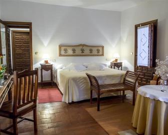 Rusticae Hotel Posada San José - Cuenca - Bedroom