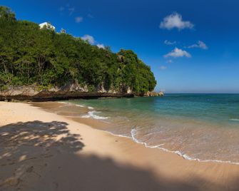 OYO 3606 Cendrawasih Resident - Padang - Playa