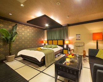 Hotel Le Tessia Kansai International Airport - Adult Only - Tajiri - Schlafzimmer