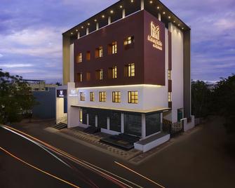 Hotel Merrytale - Neyveli - Edificio