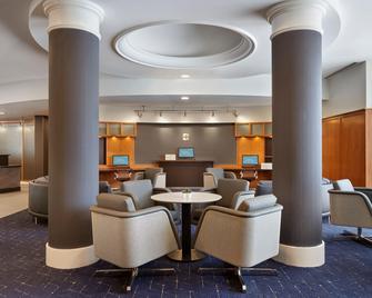 Courtyard by Marriott Toronto Mississauga/Meadowvale - Mississauga - Lounge