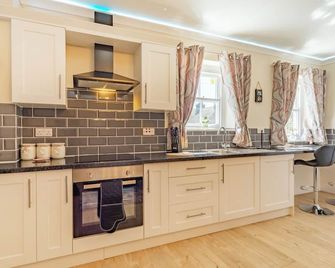 Squirrel Cottage - Uk37886 - Stanhope - Kitchen