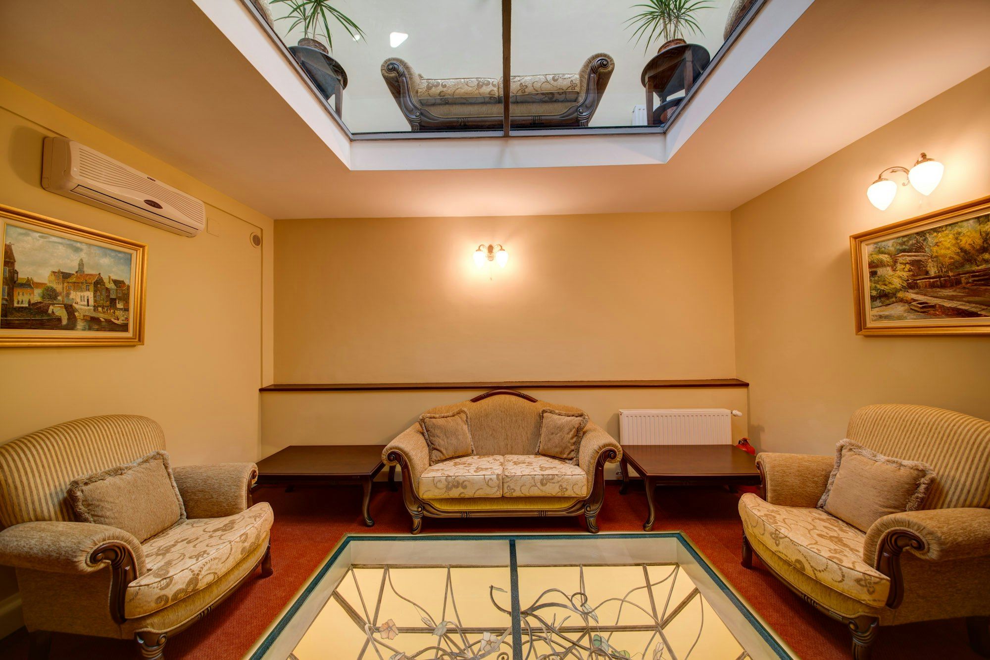 Atrium Hotel Ateneu City Center