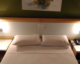 Apart Hotel Quartier Latin - Vitória - Quarto
