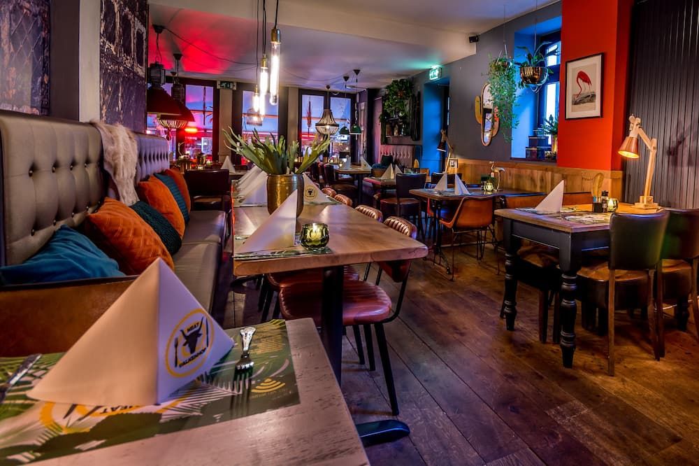 هوتل فالكنهوف - فالكنبرج آن دي جول - مطعم