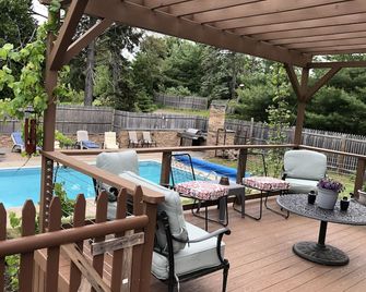 Back yard paradise - Portland - Pool