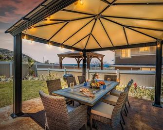 @ML Ocean view, Golf, Gazebo and BBQ, we have all! - Waianae - Patio