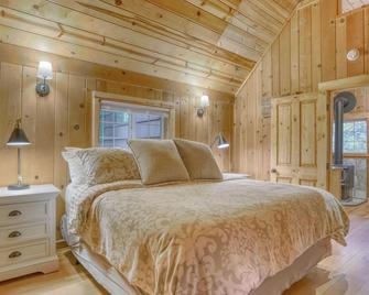 Thistle Dew - Meredith Lodging - Welches - Bedroom