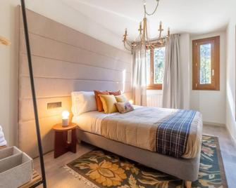Stone House near Cerler Ski Resort - Benasque - Chambre
